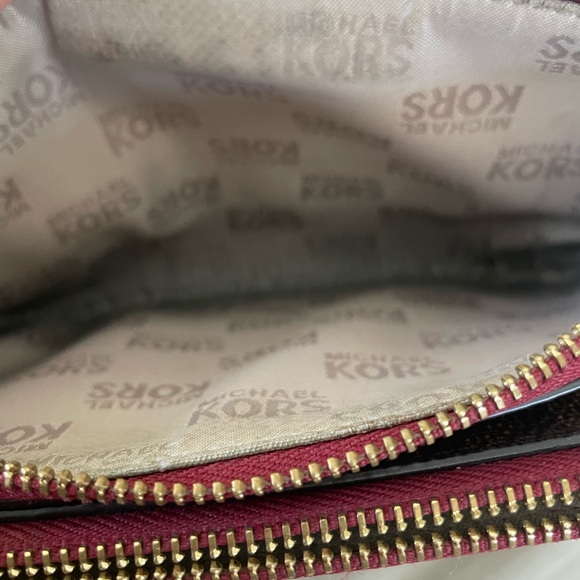 MICHAEL KORS purse and wallet BOTH FOR 85 - Picture 5 of 12